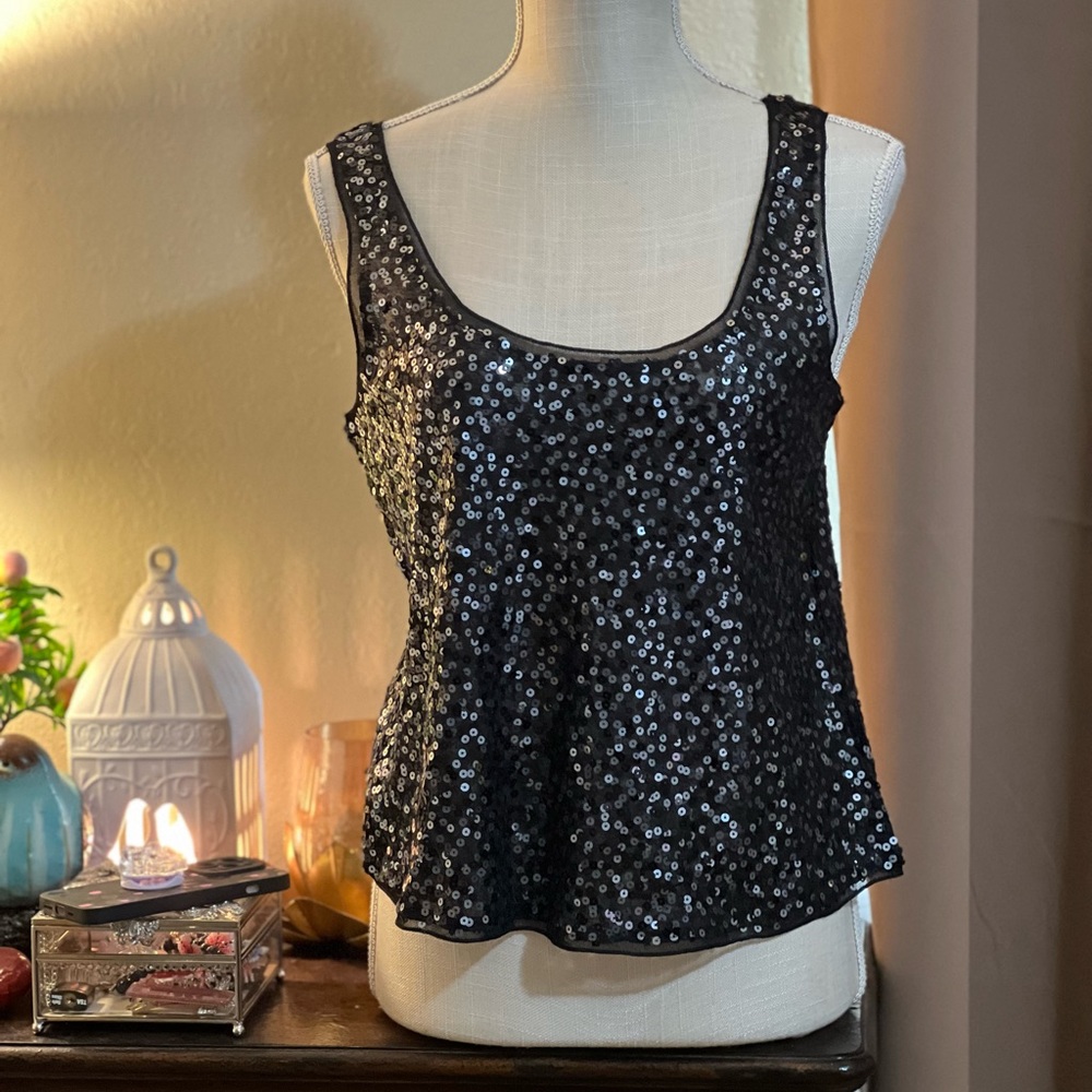 Express sequin cropped tank top in black.